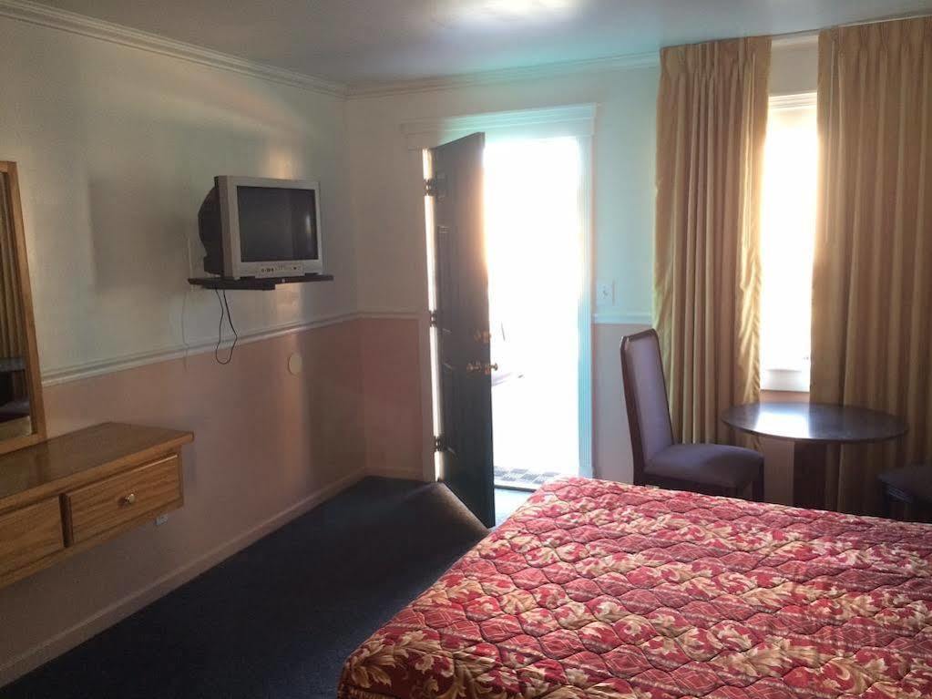 Hamlet Motel Newman Zewnętrze zdjęcie